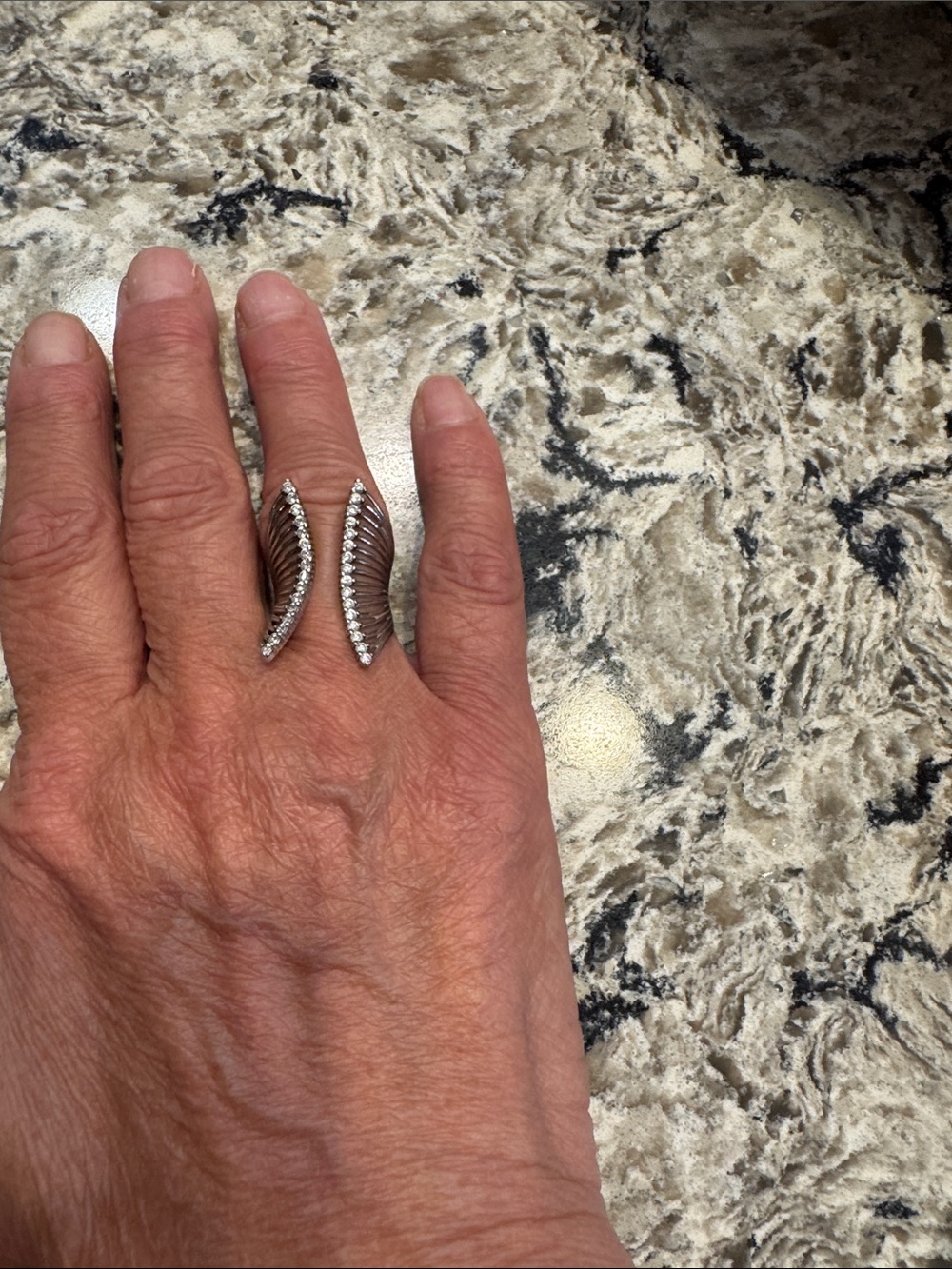 Open Leaf-Style Ring with Clear Stones - Silver Tone